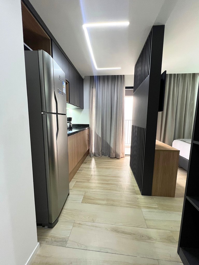 Estúdio com varanda ao lado da Avenida Paulista