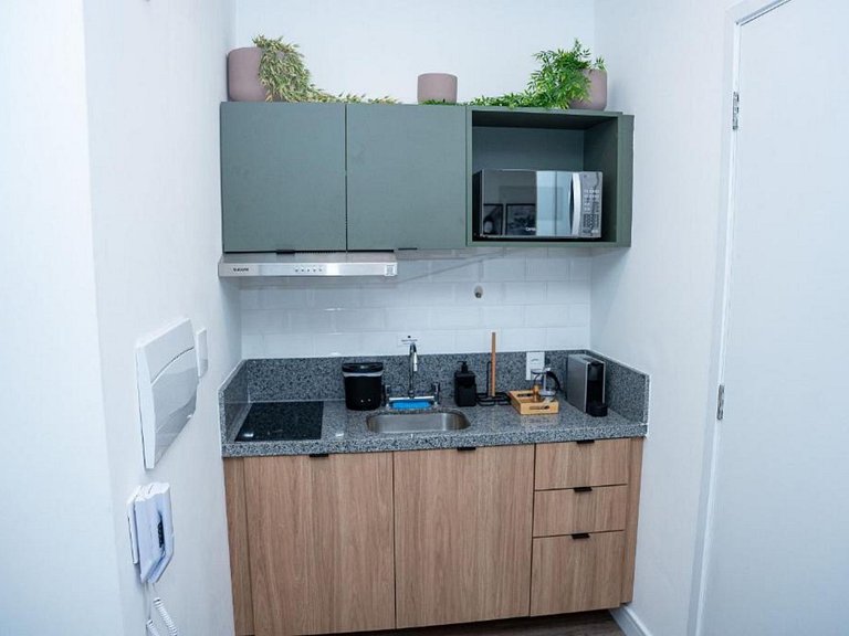 Studio Moderno em Pinheiros/Oscar Freire e Metrô