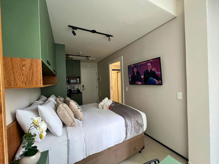 Studio moderno no VN Frei Caneca perto da Paulista