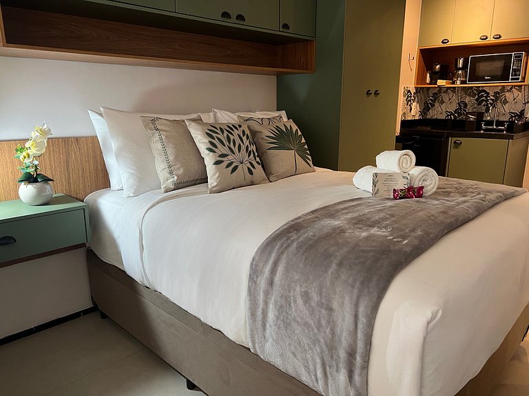 Studio moderno no VN Frei Caneca perto da Paulista