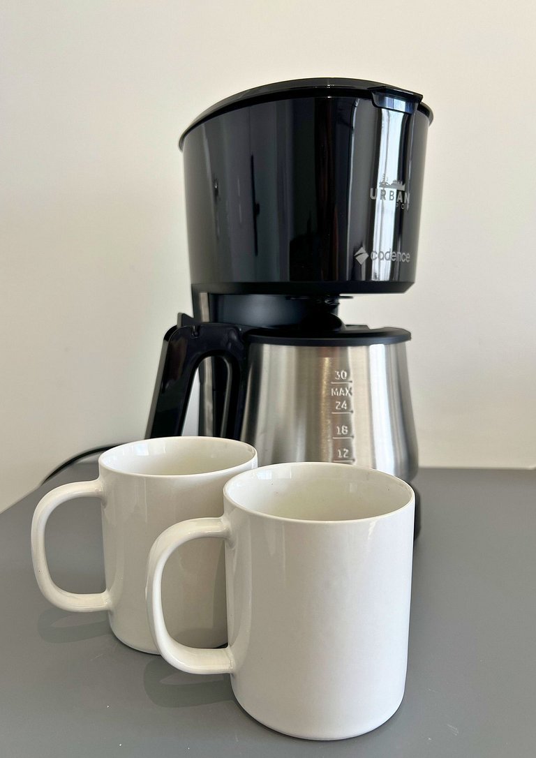 Studio moderno na Vila Mariana • Perto do metrô