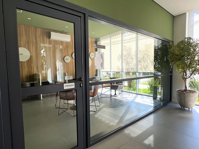 Studio moderno na Vila Mariana • Perto do metrô